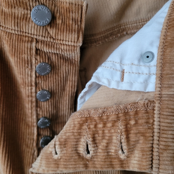 Aritzia's Denim Forum Mariane Flare corduroy pants, Golden amber, size 25 - Picture 10 of 12